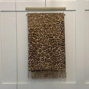 Vintage Dana Buchman 100% Cashmere Wrap/Scarf Leopard Print, 100% Silk Lining